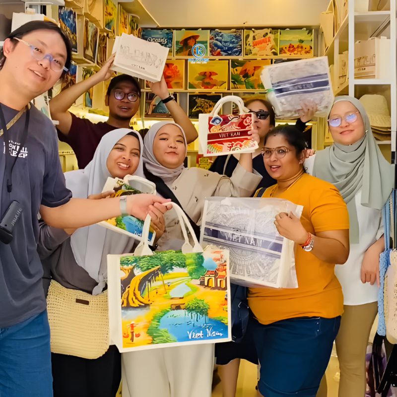 xuong-may-tui-xach-theo-yeu-cau