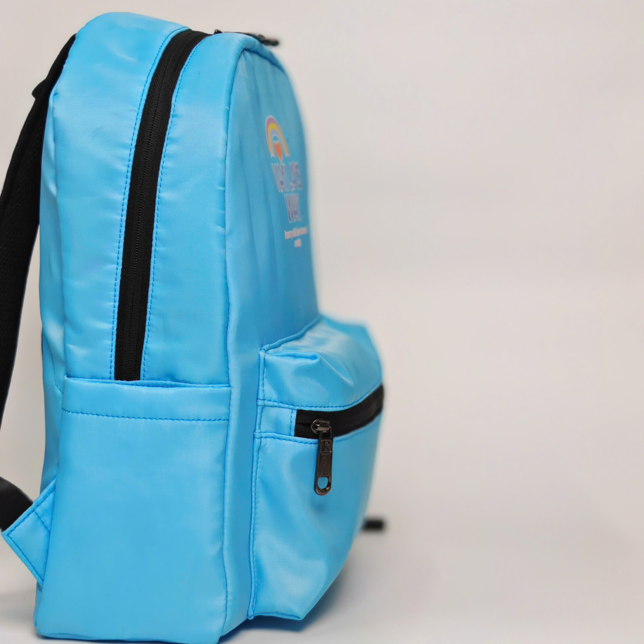 balo-trung-tam-anh-ngu