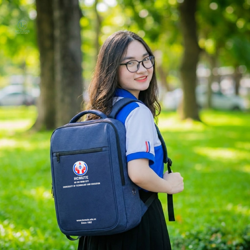 Mau-balo-Dai-hoc-Su-pham-Ky-thuat