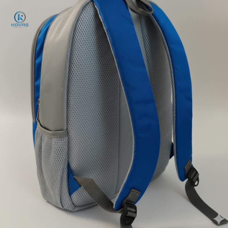 Balo-qua-tang-sinh-vien-Dai-hoc